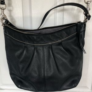 Coach black leather bag F13764 great conditions